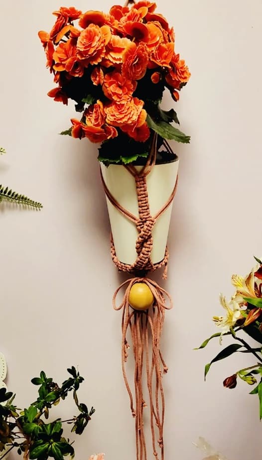 macrame flower hanger (1)