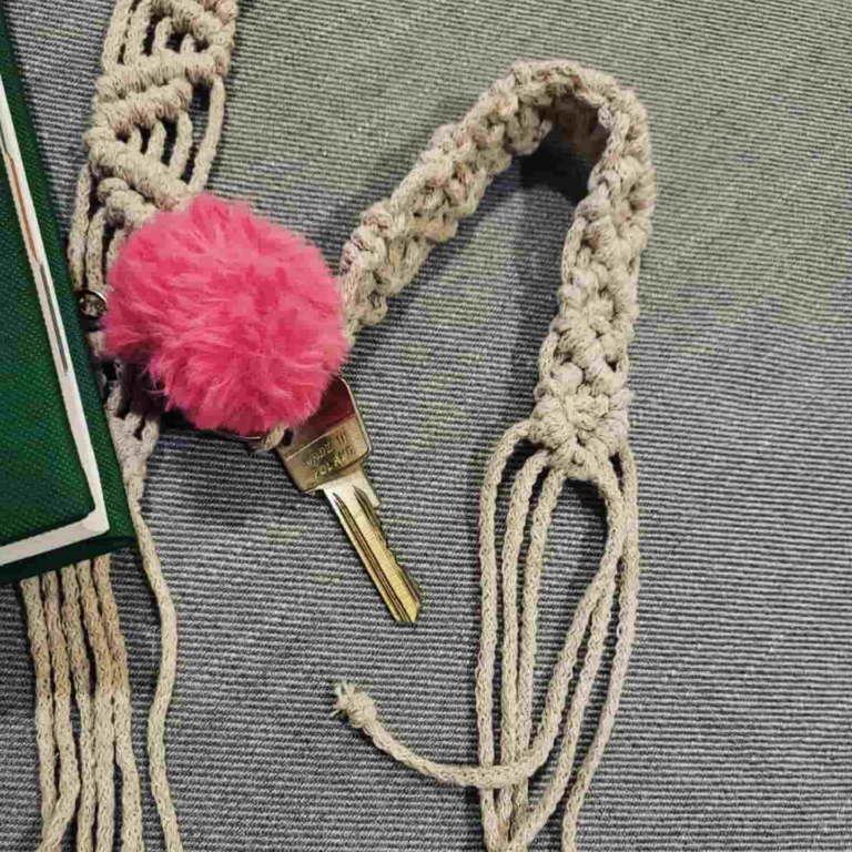 gray key lanyard makrama toristale